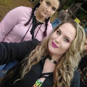 Meet your Posher, Rhiannon